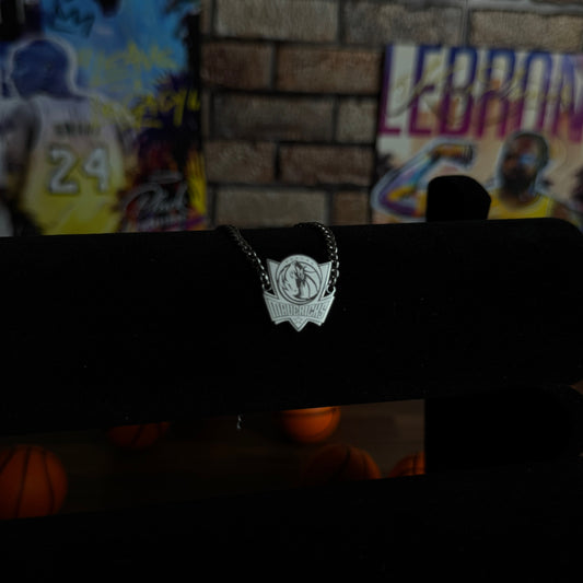Mavericks necklace